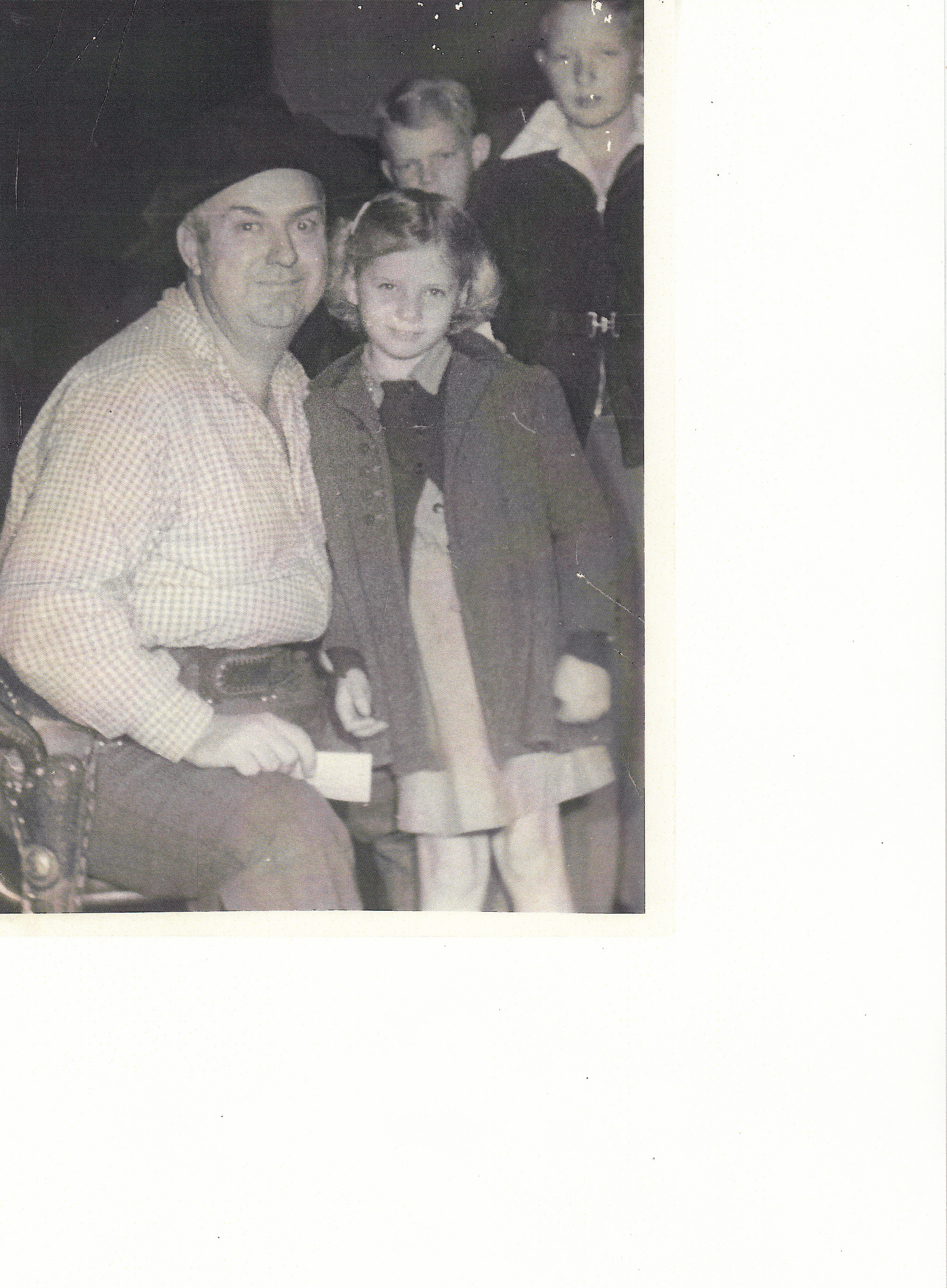 smiley-burnett-with-child